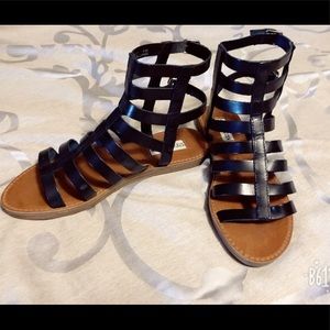 NEW Steve Madden gladiator sandals sz8